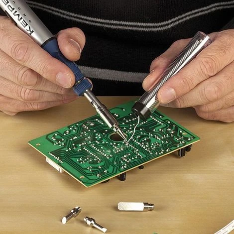 Kemper Kit Microsaldatura Micro Saldatore A Gas Saldatura Stagno Fiamma Libera E Punte 3 Kemper Kit Microsaldatura Micro Saldatore A Gas Saldatura Stagno Fiamma Libera E Punte